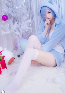欧美少女艺术写真_超清高清视频观看