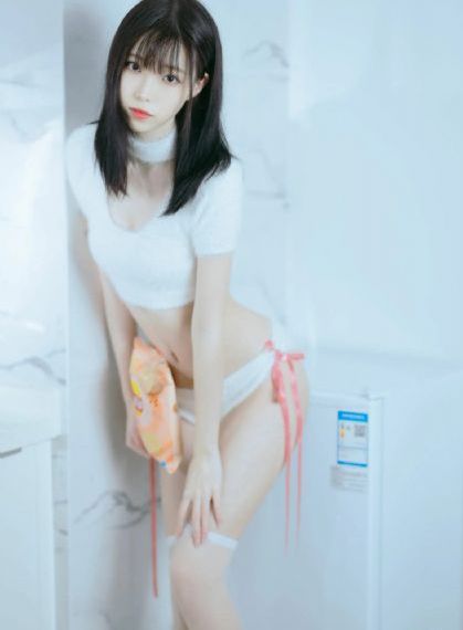 欧美吊带丝袜美腿诱惑_HD动漫在线观看