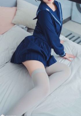 欧美中高端收副乳文胸_高清超清免费观看