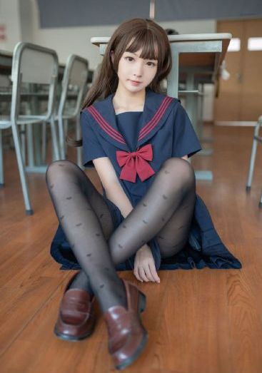 欧美丰满办公室_1080在线视频播放